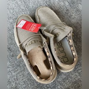 NWT Hey Dude slips ons size 10